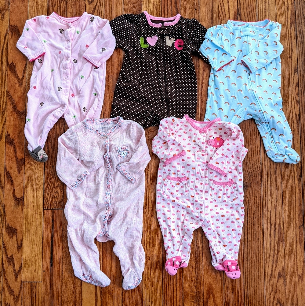 Lot of 5 Carter's 3m footed sleepers